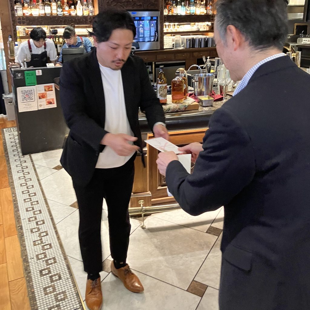 社員表彰式を実施しました