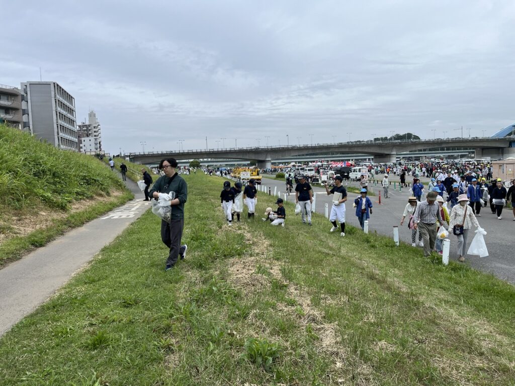 第47回多摩川美化活動